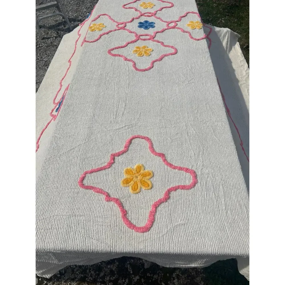 Vintage Chenille Bedspread Full Tufted Bedding Floral Cottagecore MCM - Picture 4 of 12